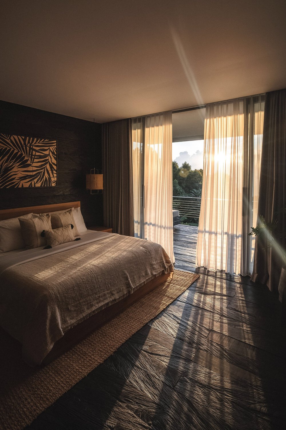 Suite with private jacuzzi, view 3