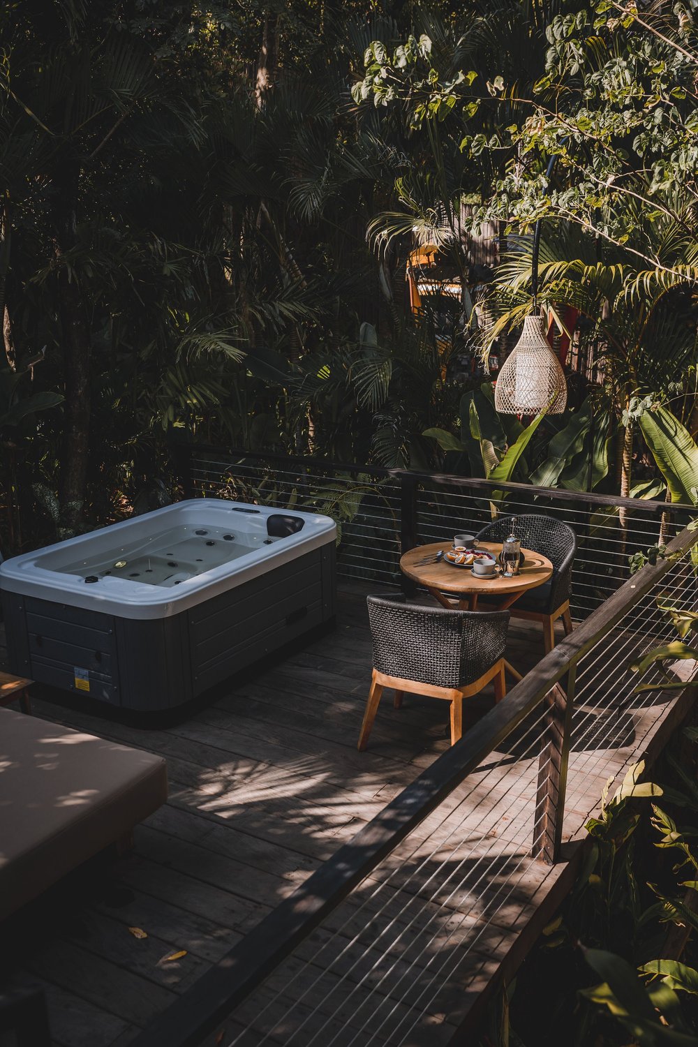 Suite with private jacuzzi, view 6