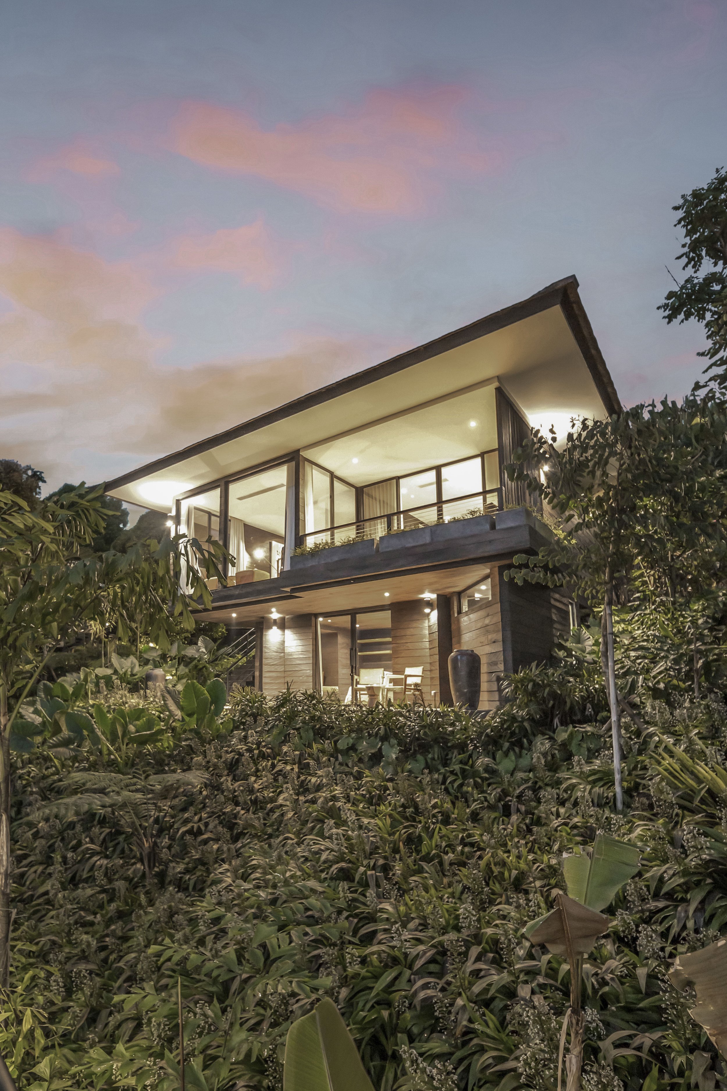 Premium 2-bedroom Suite Cabin at Munduk Cabins